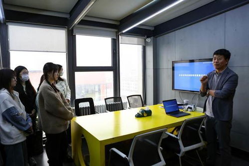 產學聯動，創新啟航 吉林動畫學院設計與產品學院師生赴擺渡創新工場參觀學習